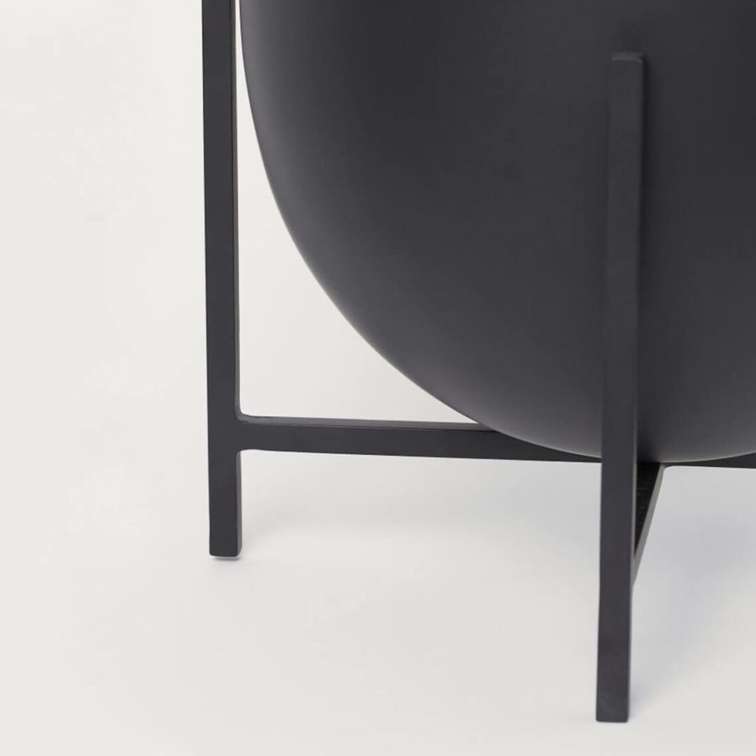 Large Pedestal Plant Pot – Image 2